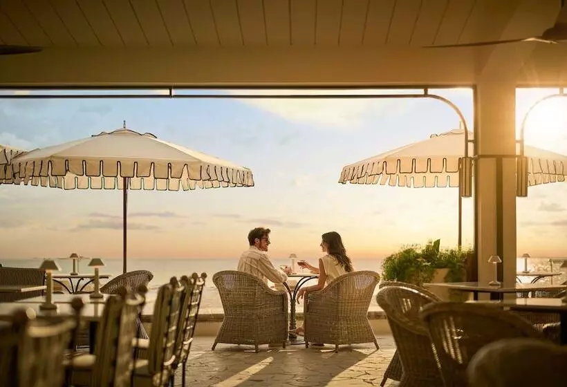 هتل The Ritzcarlton, Grand Cayman