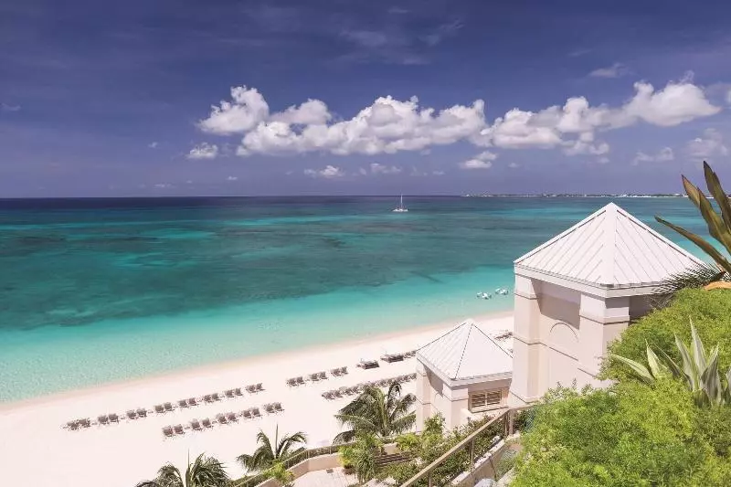 هتل The Ritzcarlton, Grand Cayman