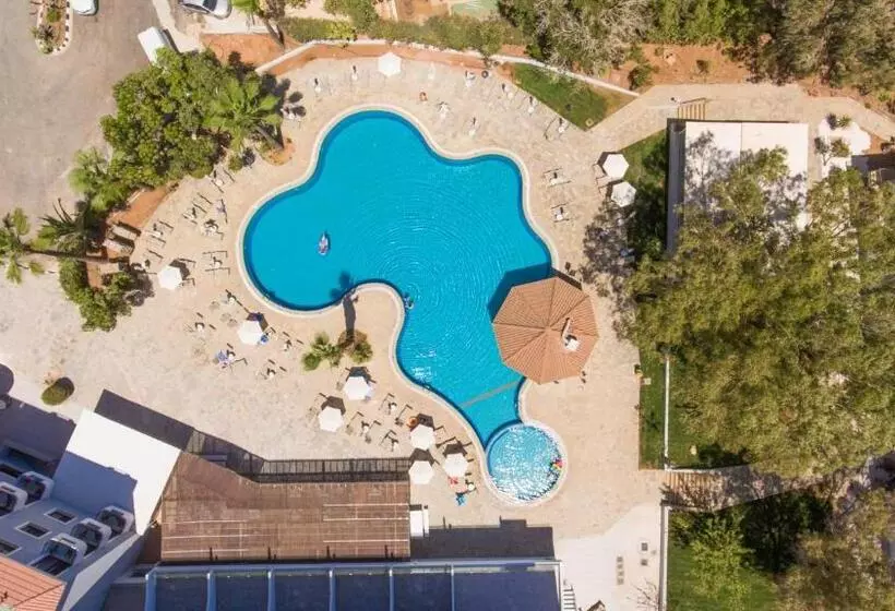 Narcissos Waterpark Resort