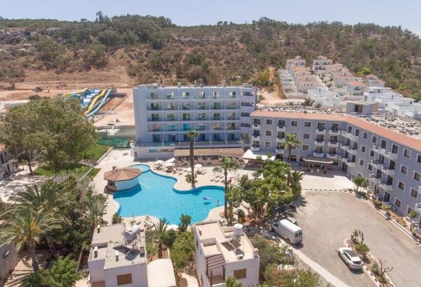 Narcissos Waterpark Resort