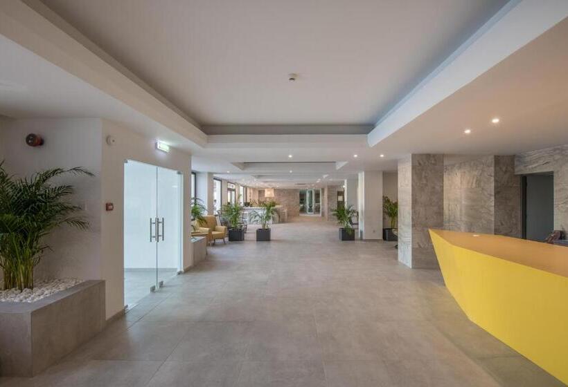 Narcissos Waterpark Resort