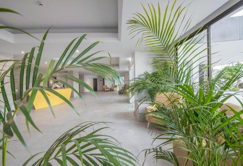 Narcissos Waterpark Resort