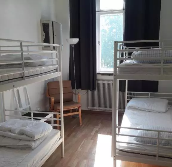 Retkeilymaja Körsbärskullen