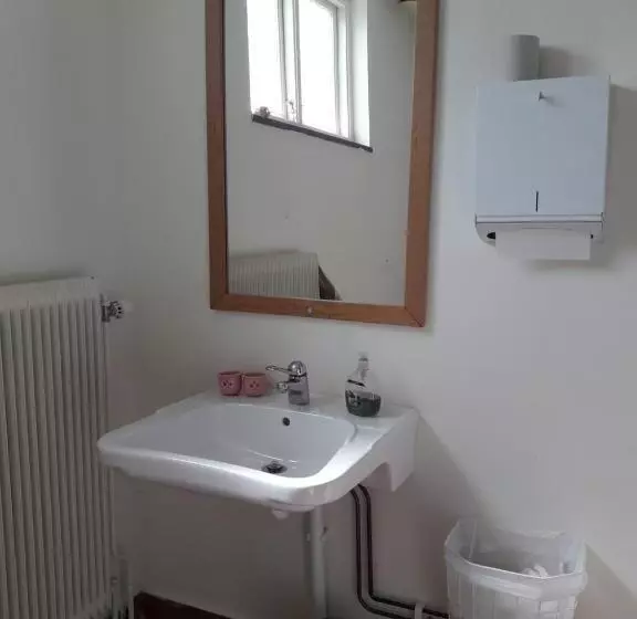 Retkeilymaja Körsbärskullen