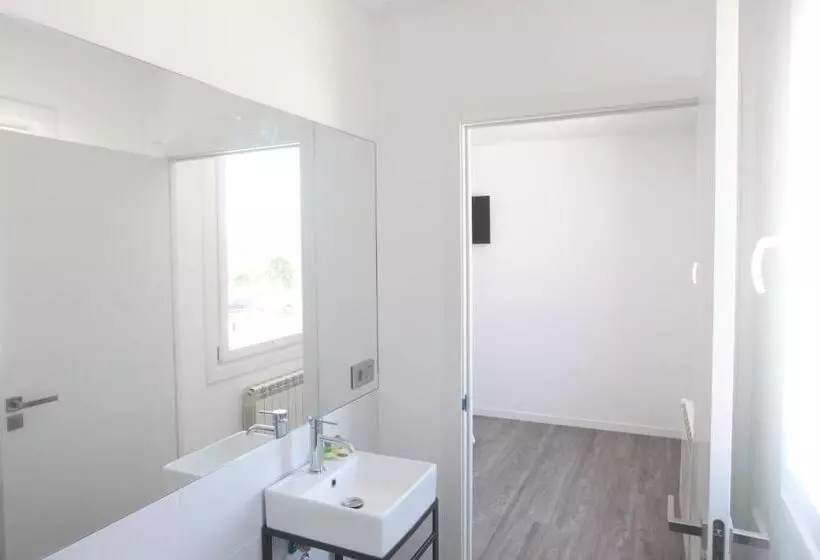 Aamiaismajoitus (B&B) Patos Beach House