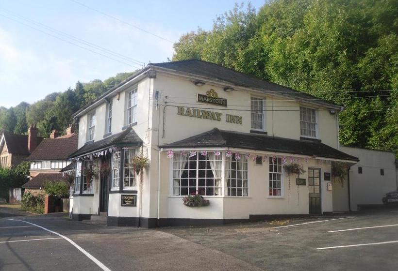 مبيت وإفطار The Railway Inn