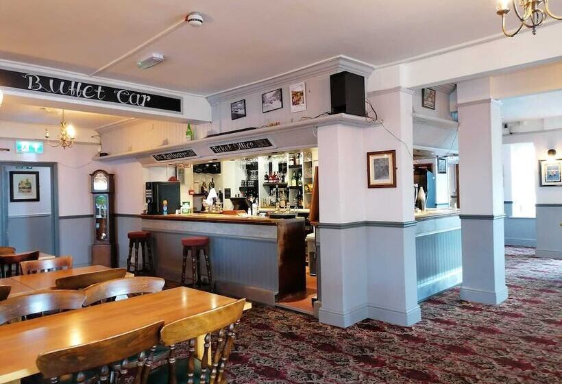 مبيت وإفطار The Railway Inn