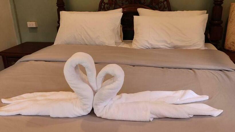 酒店 Kuba Bungalows