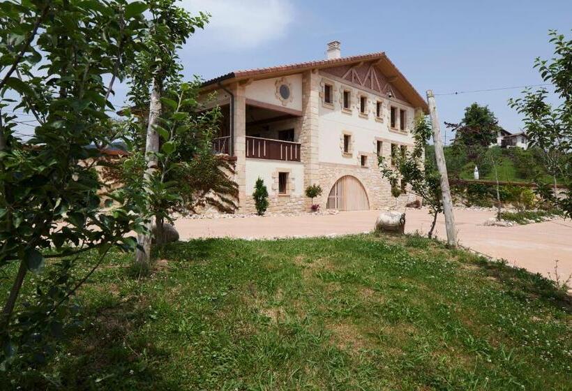 בית מלון כפרי Olivi1948   Boutique Guest House