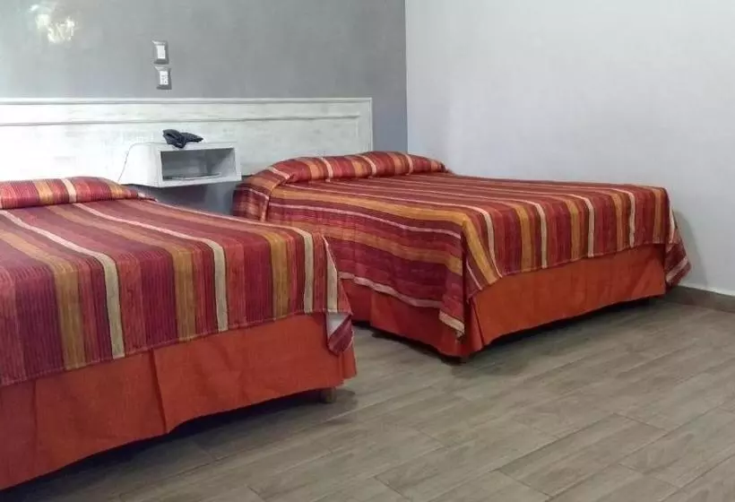 Hotelli Plaza Palacio