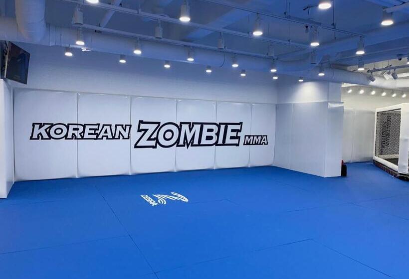 Staz Hotel Premier Dongtan