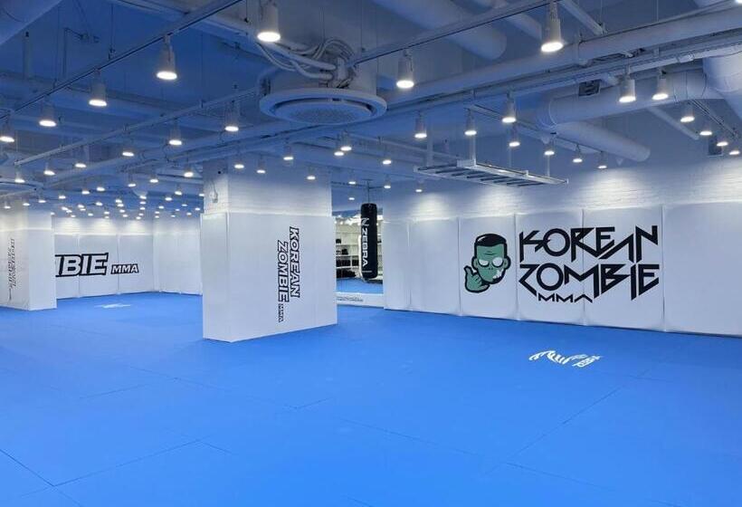 Staz Hotel Premier Dongtan