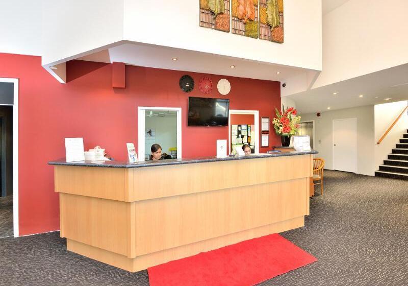 Manukau Hotel & Conference Centre