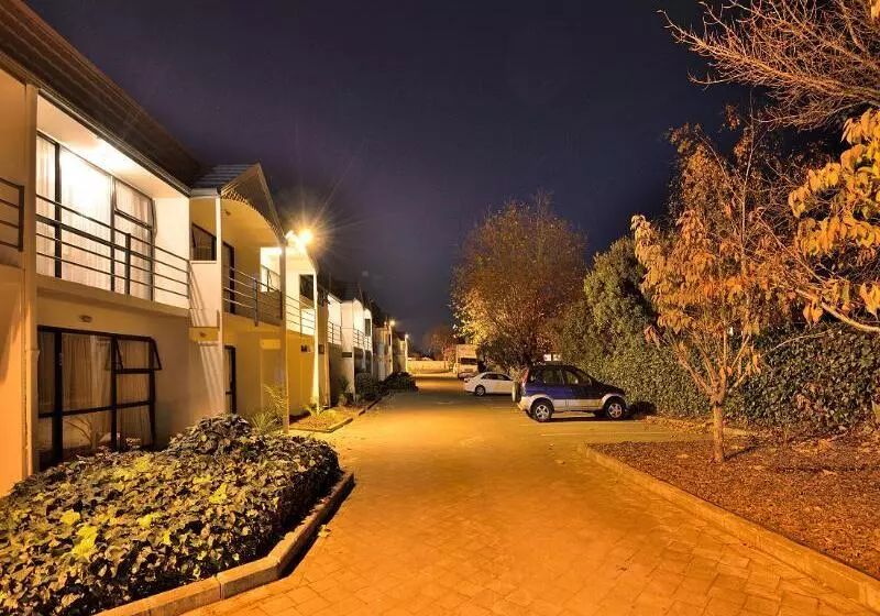 Manukau Hotel & Conference Centre