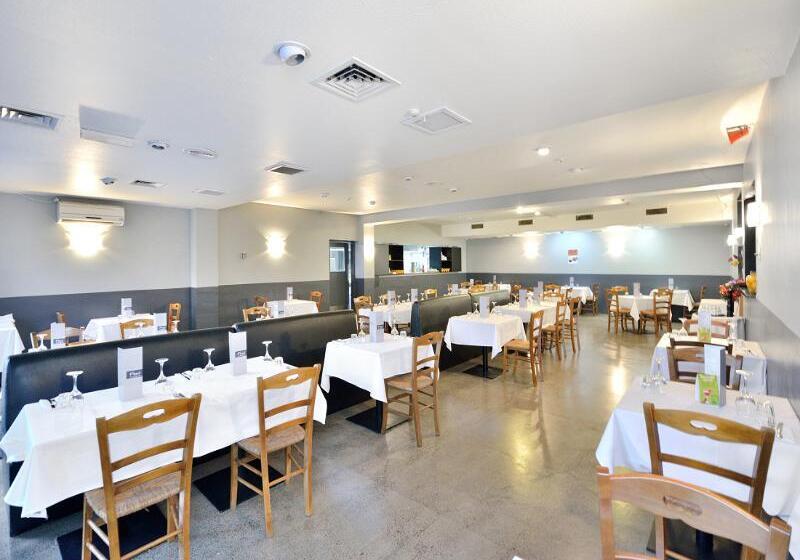 Manukau Hotel & Conference Centre