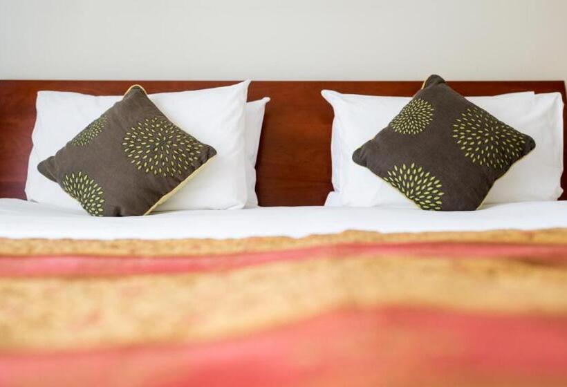 هتل Best Baltic Kaunas