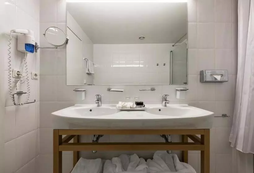 Отель Best Baltic Kaunas