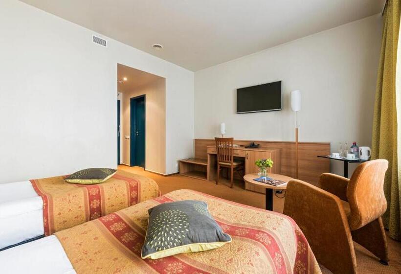 هتل Best Baltic Kaunas