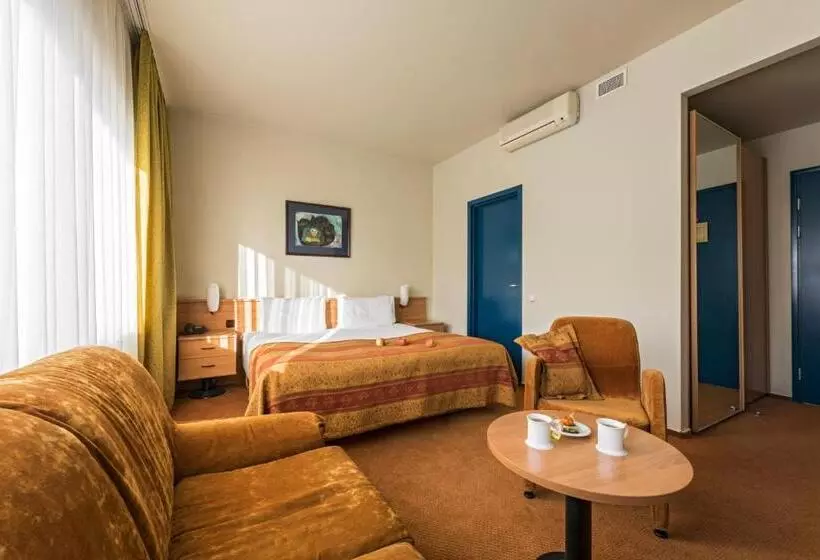 Отель Best Baltic Kaunas