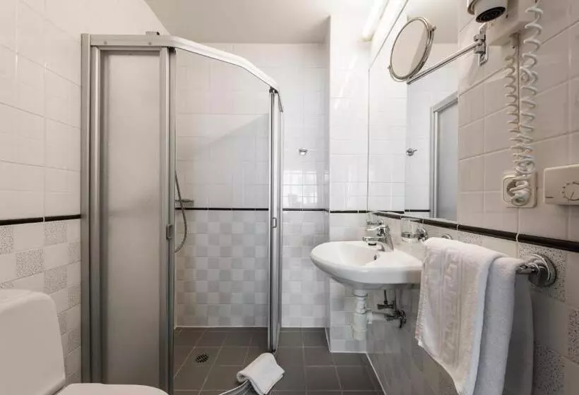 Отель Best Baltic Kaunas