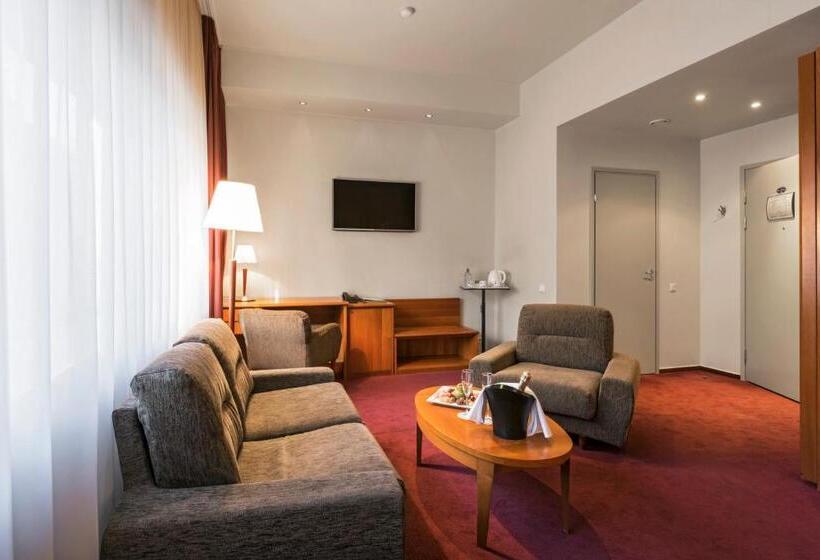 هتل Best Baltic Kaunas