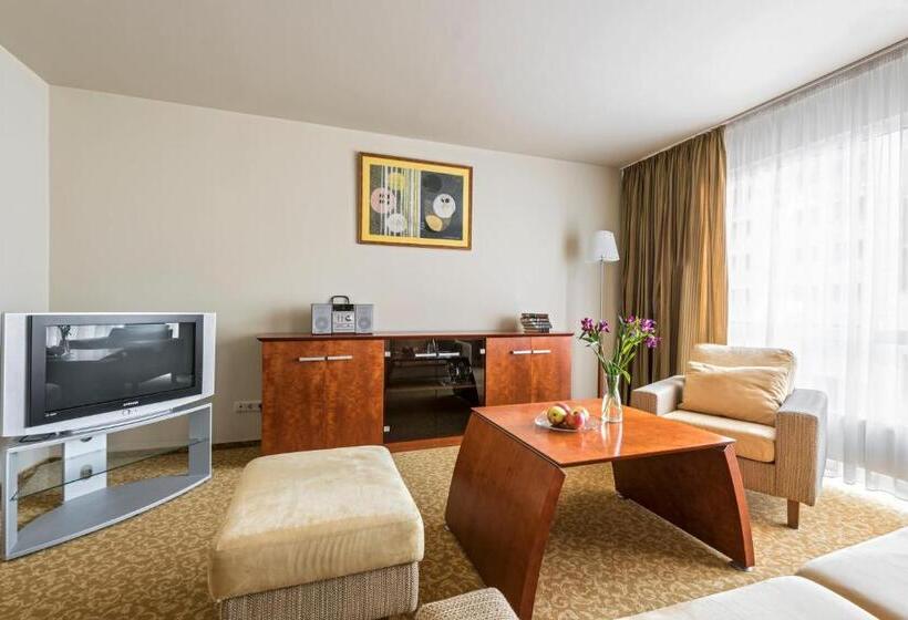 هتل Best Baltic Kaunas