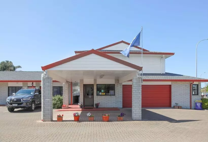 호텔 Bks Palm Court Motor Lodge