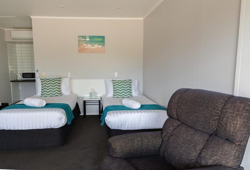 Hotel Bks Palm Court Motor Lodge