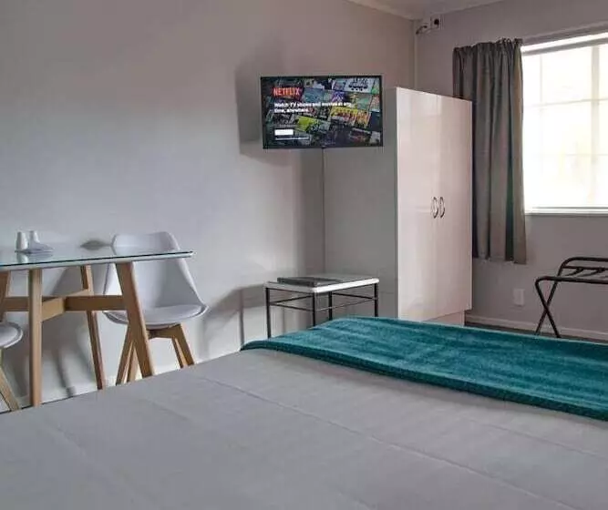 호텔 Bks Palm Court Motor Lodge