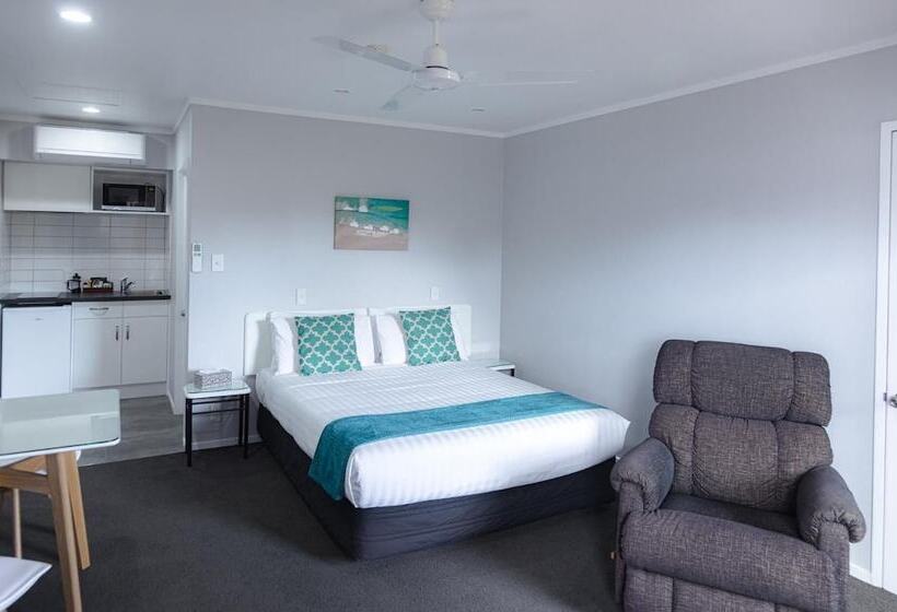 Hotel Bks Palm Court Motor Lodge