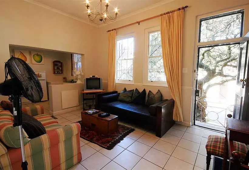 酒店 De Waterkant Village Apartments