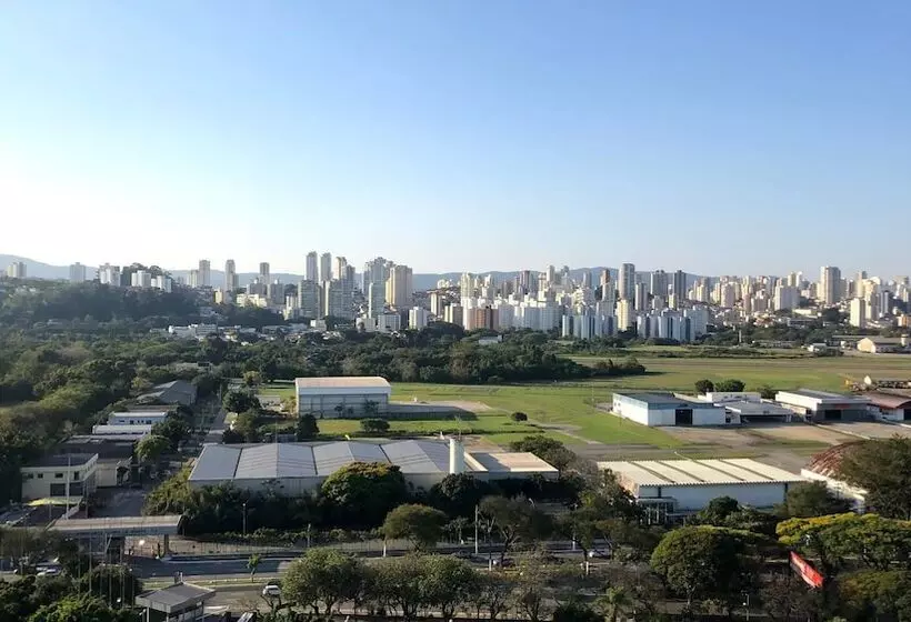 Hotelli Holiday Inn Parque Anhembi, An Ihg