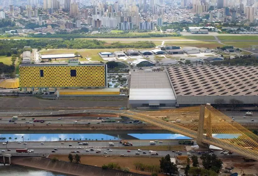 Hotelli Holiday Inn Parque Anhembi, An Ihg