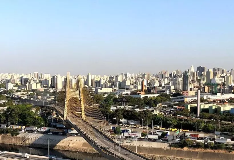 Hotelli Holiday Inn Parque Anhembi, An Ihg