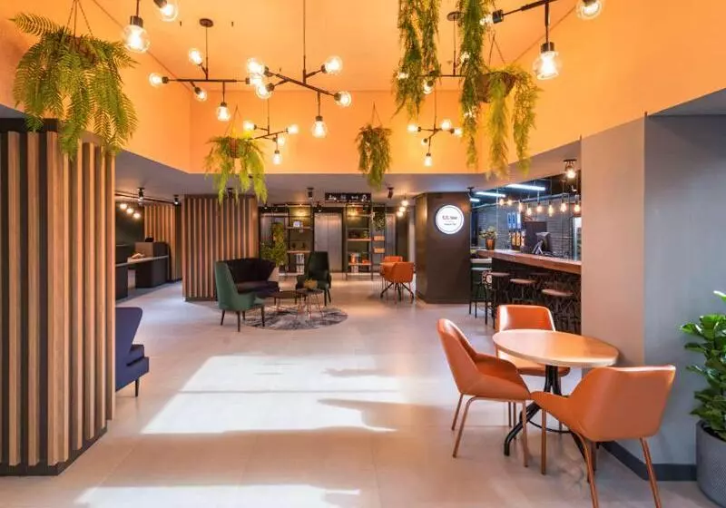 호텔 Ibis Curitiba Batel