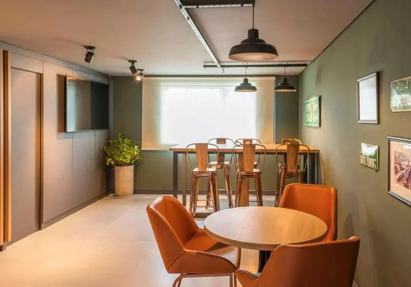 호텔 Ibis Curitiba Batel