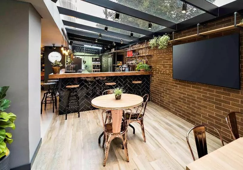 호텔 Ibis Curitiba Batel