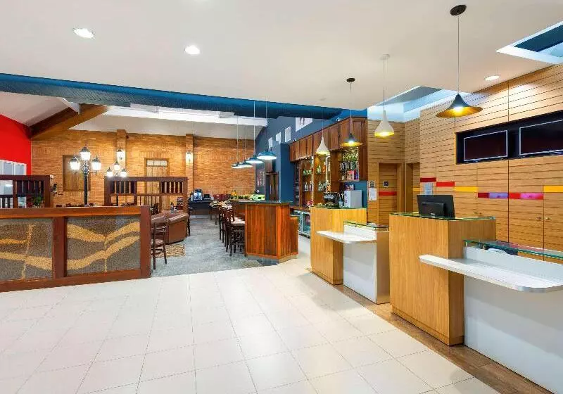 בית מלון כפרי Ibis Sao Carlos