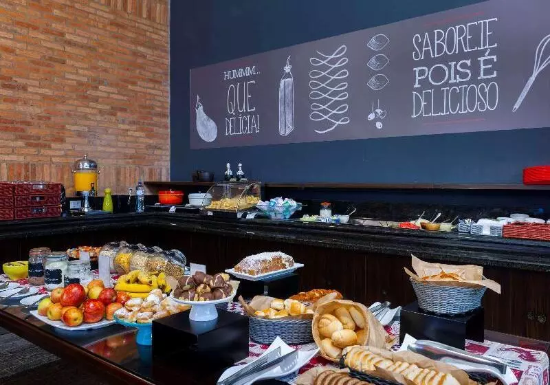 בית מלון כפרי Ibis Sao Carlos