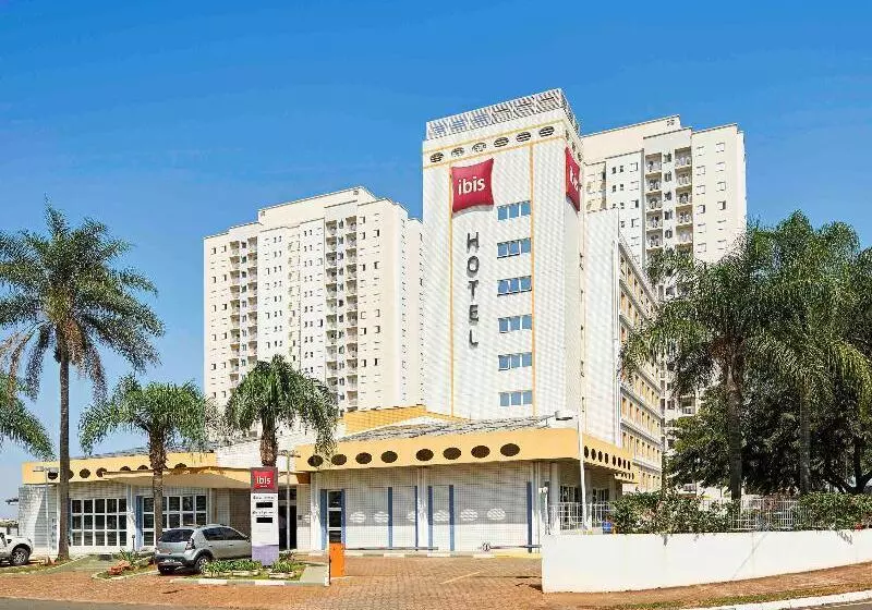 בית מלון כפרי Ibis Sao Carlos