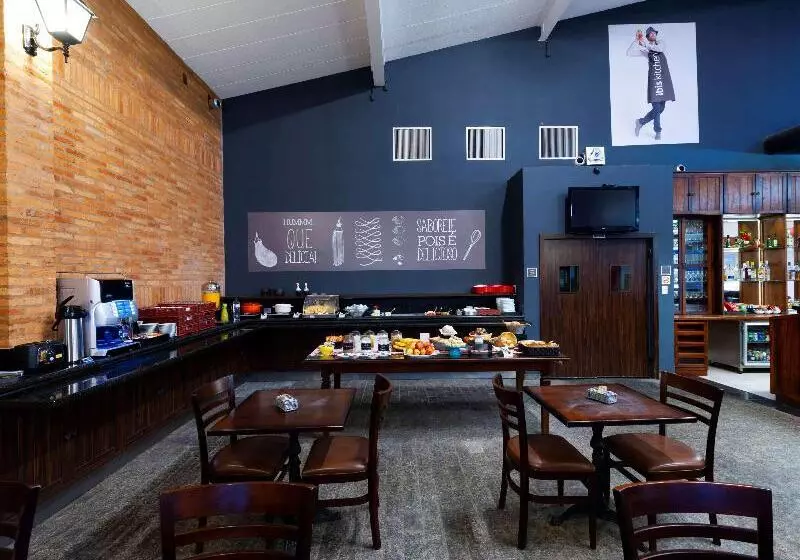 בית מלון כפרי Ibis Sao Carlos