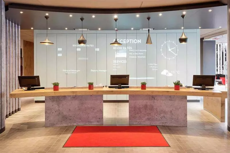 בית מלון כפרי Ibis Warszawa Stare Miasto