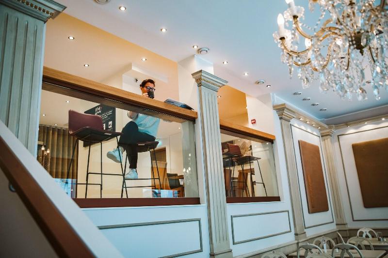 هتل L Stadsparken