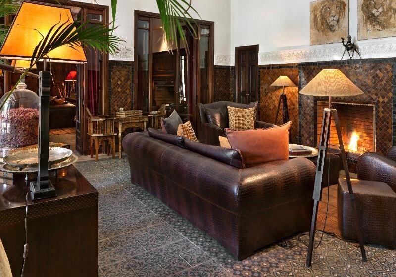 Hotel La Villa Des Orangers   Relais & Châteaux