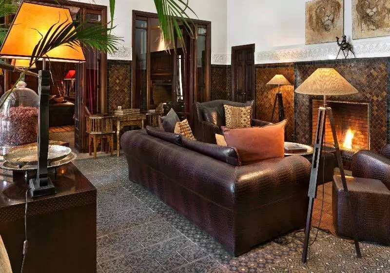 هتل La Villa Des Orangers   Relais & Châteaux