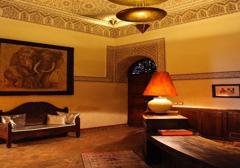 Hotel La Villa Des Orangers   Relais & Châteaux