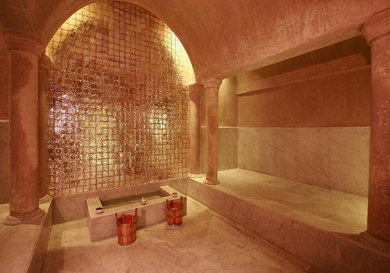 Hotel La Villa Des Orangers   Relais & Châteaux