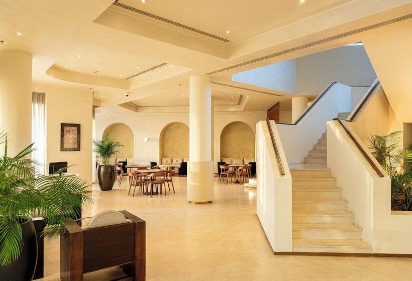 酒店 Majestic Cove