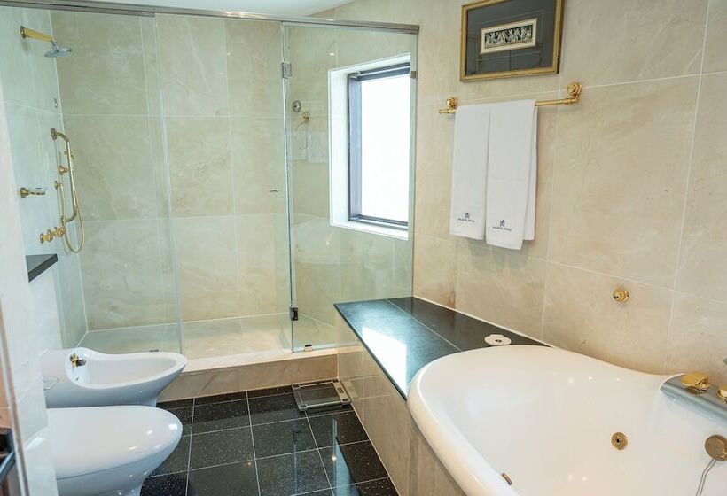 酒店 Majestic Cove