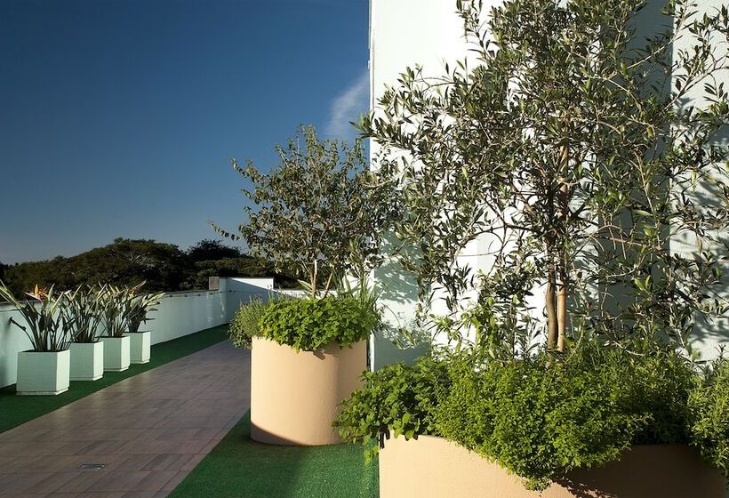 Master Porto Alegre Hotel   Av Carlos Gomes, Próximo Ao Consulado Americano